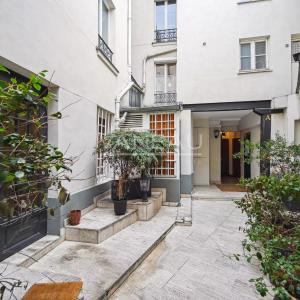 Paris XVe Breteuil -  Studio de charme dans une ravissante copropriété