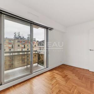 PARIS XVe Saint-Lambert - Bel appartement familial au dernier étage