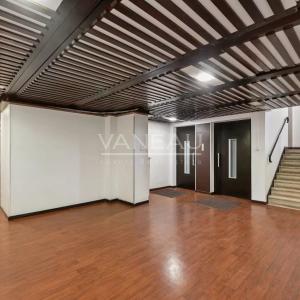 PARIS V - Appartement 2 pièces avec belle vue dégagée