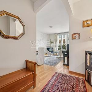 Paris XVe - Appartement trois pièces avec balcon
