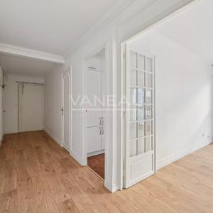 Paris XVe - Georges Brassens : Appartement trois pièces en très bon état