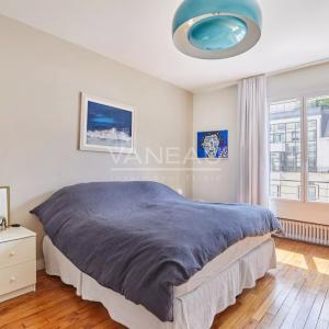 PARIS XVI - Appartement familial avec extérieur. studio et box