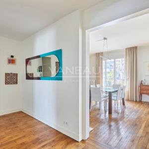 PARIS XVI - Appartement familial avec extérieur. studio et box