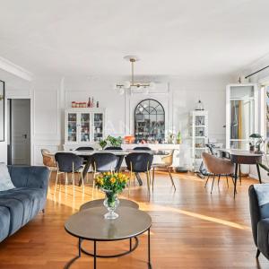 PARIS XVIe - Auteuil -  Appartement familial et de réception avec vue.