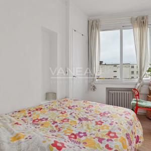 Paris XVIe - Auteuil Sud - Appartement familial quatre chambres en étage élevé. Vue Dégagée.