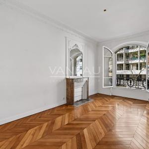 PARIS XVIe - EGLISE D'AUTEUIL - BEL APPARTEMENT FAMILIAL - 4 à 5 CHAMBRES