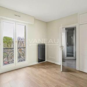 Paris XVIe - Georges Mandel - Appartement familial de 160 m2 Etage Elevé