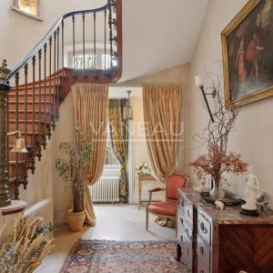 Évreux (27) - Magnifique propriété. Domaine sur parc arboré de 2200 m² -