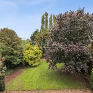 Évreux (27) - Magnifique propriété. Domaine sur parc arboré de 2200 m² -