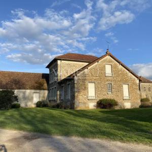Corps de ferme historique - La Chapelle-Gauthier (Seine-et-Marne) -