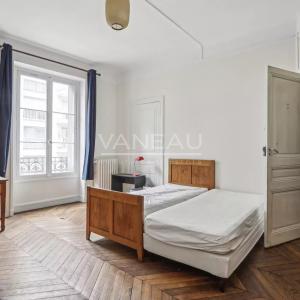 Paris VIe - Maison Bourgeoise, à quelques pas du jardin du Luxembourg