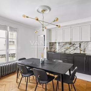 Paris VIe - Proche Luxembourg - Appartement refait de deux chambres au 3eme étage