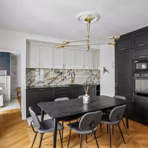 Paris VIe - Proche Luxembourg - Appartement refait de deux chambres au 3eme étage
