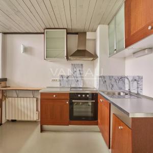 Paris Xe - Albert Thomas / Lancry - Charmant loft sur une cour arborée avec espace extérieur.