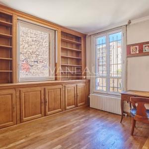 Paris XIVE - En face du Parc Montsouris, maison emblématique de 174 m² de 3 à 5 chambres et 60m² d'extérieur