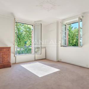 Paris XIVE - En face du Parc Montsouris, maison emblématique de 174 m² de 3 à 5 chambres et 60m² d'extérieur