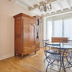 PARIS XVè  Ernest Renan : 2 pièces de charme à rénover