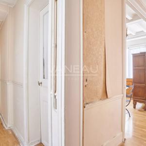 PARIS XVè  Ernest Renan : 2 pièces de charme à rénover