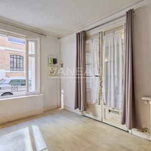PARIS XV - Convention : Appartement au calme à rénover