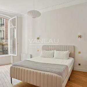 Paris XVIe-Trocadéro-Superbe appartement de 7 pièces prêt à vivre.