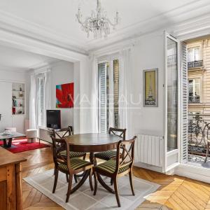 Paris VI - Saint-Sulpice / Saint Germain-des-Prés - Appartement deux pièces - Balcon - Cave