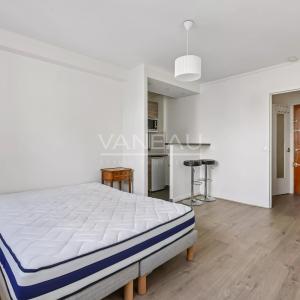 Paris XVe - Convention - Studio - vue dégagée