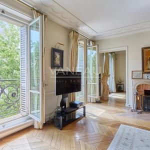 Paris IVe - Ile de la Cité -  Appartement 4 pièces avec vue sur la Seine