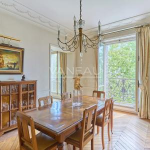 Paris IVᵉ - Appartement 4 pièces avec vue sur la Seine