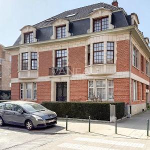 Magnifique Hôtel de maître de ± 600 m², jardin et garage