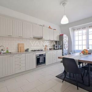 Magnifique Hôtel de maître de ± 600 m², jardin et garage