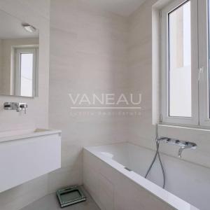 SOMPTUEUX PENTHOUSE AVEC VUE UNIQUE SUR LE CINQUANTENAIRE