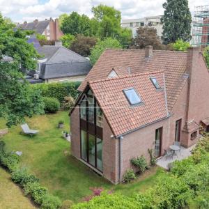 Superbe villa 4 chambres + jardin à Uccle !