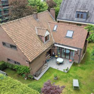 Superbe villa 4 chambres + jardin à Uccle !
