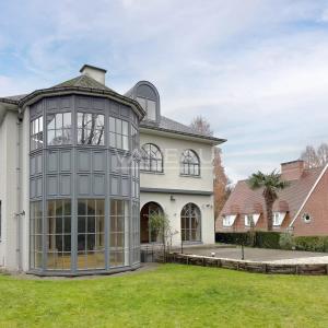 Parc Brugmann - Villa de ± 450 m² bruts avec jardin & garage