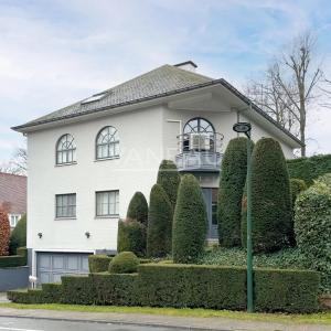 Parc Brugmann - Villa de ± 450 m² bruts avec jardin & garage