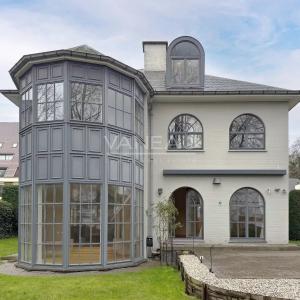 Parc Brugmann - Villa de ± 450 m² bruts avec jardin & garage