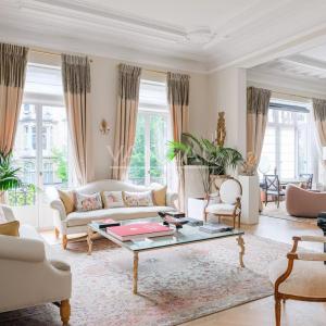 ETANGS D'IXELLES, SUPERBE HÔTEL DE MAÎTRE