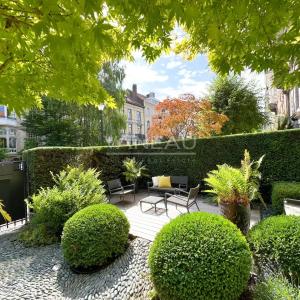 ETANGS D'IXELLES, SUPERBE HÔTEL DE MAÎTRE