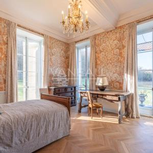 En bord de Seine, à proximité immédiate de Fontainebleau