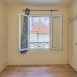 Marx Dormoy – 2 pièces à rénover, fort potentiel