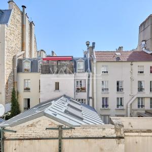 Paris VII - Rue Cler
