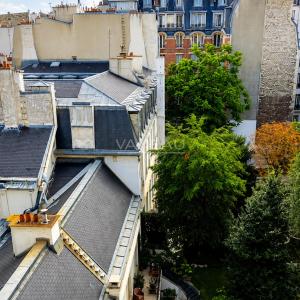 Élégant studio rénové à deux pas du Bon Marché
