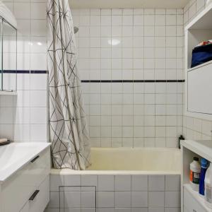 Paris XIXe - Rue de Romainville - Studio -