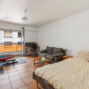 Paris XIXe - Rue de Romainville - Studio -