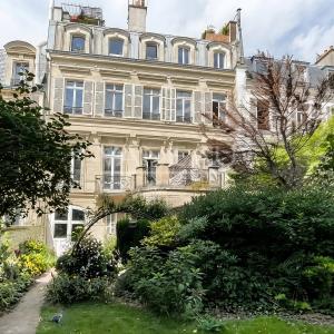 Maison exceptionnelle avec 320 m2 de jardin - confidentiel -