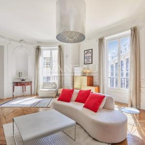 Nouvelle Athènes - 2 pièces d'exception mêlant charme de l'ancien et ambiance loft -