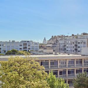 Paris VIe - Vavin / Notre-Dame-des-Champs - Appartement familial en étage élevé