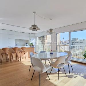 Paris VIe - Vavin / Notre-Dame-des-Champs - Appartement familial en étage élevé