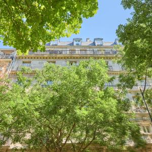 PARIS XVIIIème  3 pièces  54.90m²