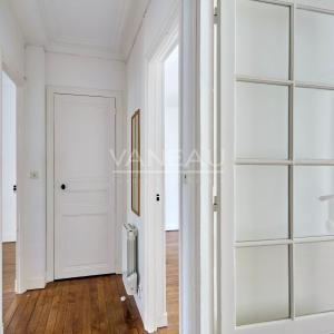 Trois pièces  en étage avec ascenseur